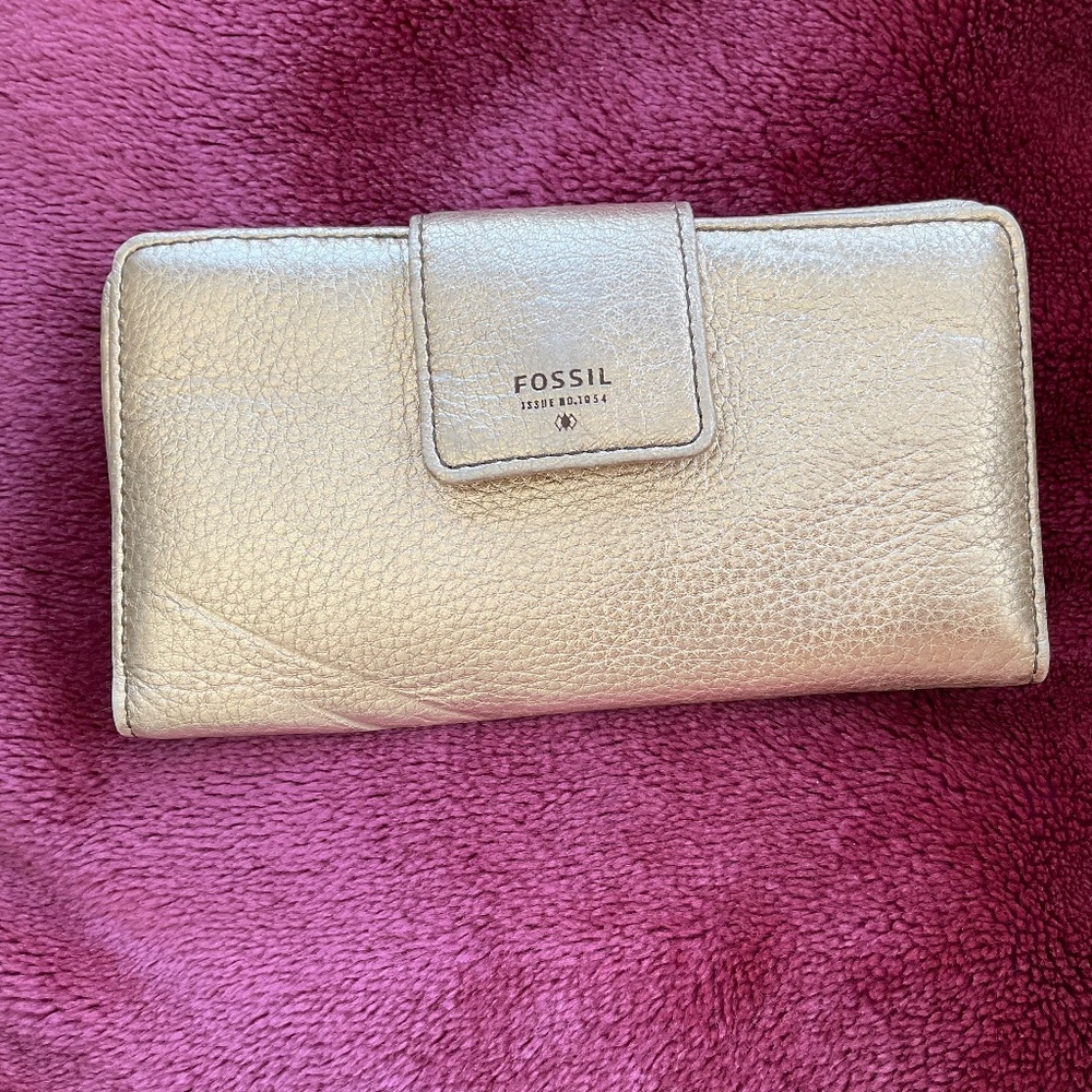 Fossil leather gold wallet